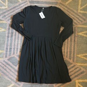 Elegant Black pleated Long Sleeve Jersey Dress